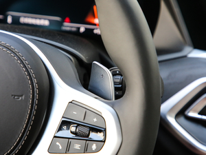 2019xDrive40i  M\b п؅^