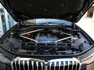 2019xDrive40i  M\(yn)(dng)b 