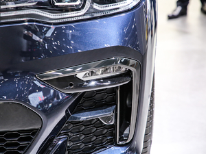 2019xDrive40i  M\b ^