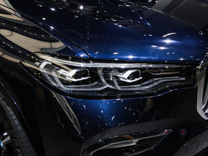 2019xDrive40i  M\b ^