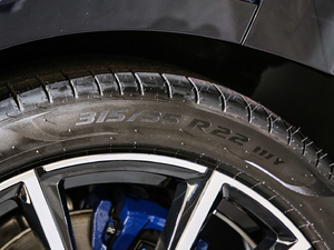 2019xDrive40i  M\b ݆̥ߴ