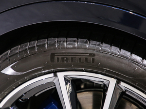 2019xDrive40i  M\b ݆̥Ʒ