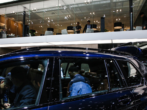 2019xDrive40i  M\b (ji)^