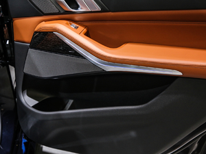 2019xDrive40i  M\b g