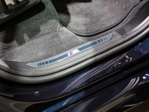 2019xDrive40i  M\b g