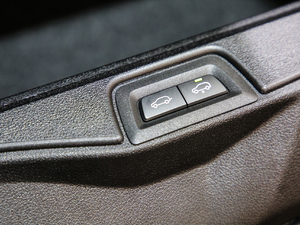 2019xDrive40i  M\b g