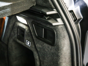 2019xDrive40i  M\b g