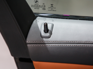 2019xDrive40i  M\b g