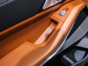 2019xDrive40i  M\(yn)(dng)b g