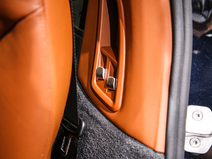 2019xDrive40i  M\(yn)(dng)b g