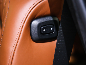 2019xDrive40i  M\(yn)(dng)b g