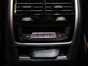 2019xDrive40i  M\(yn)(dng)b g