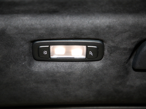 2019xDrive40i  M\b g