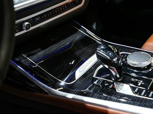 2019xDrive40i  M\b п؅^