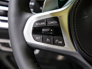 2019xDrive40i  M\b п؅^