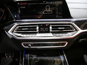 2019xDrive40i  M\b п؅^