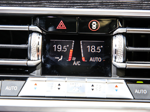 2019xDrive40i  M\b п؅^