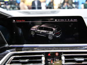 2019xDrive40i  M\b п؅^(q)