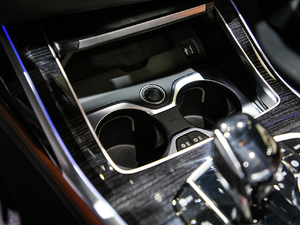 2019xDrive40i  M\b п؅^(q)