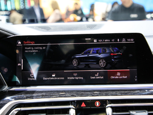 2019xDrive40i  M\b п؅^(q)