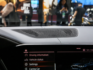 2019xDrive40i  M\b п؅^