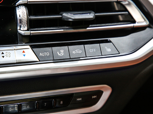 2019xDrive40i  M\b п؅^