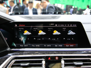 2019xDrive40i  M\b п؅^