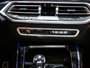 2019xDrive40i  M\b п؅^