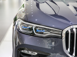 2019xDrive40i  M\b (ji)^