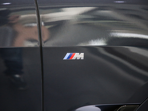 2019xDrive40i  M\b ^