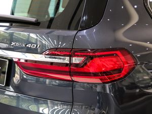 2019xDrive40i  M\b ^