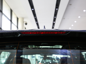 2019xDrive40i  M\b ^