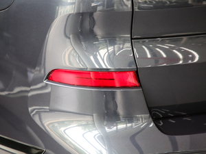 2019xDrive40i  M\b ^