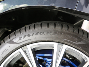 2019xDrive40i  M\b ^