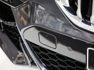 2019xDrive40i  M\b ^