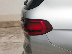 2019xDrive40i I Ab ^