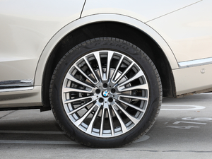 2019xDrive40i I Ab ^