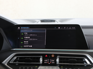 2019xDrive40i I Ab п؅^