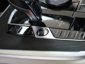 2019xDrive40i I Ab п؅^