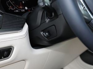 2019xDrive40i I Ab п؅^