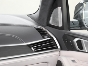 2019xDrive40i I Ab п؅^