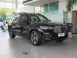 2019xDrive40i  M\b w^