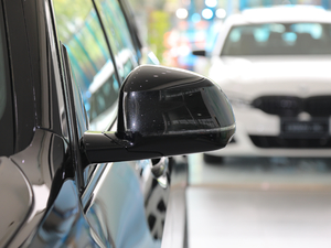 2019xDrive40i  M\b ҕR