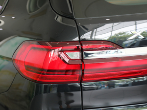 2019xDrive40i  M\b (x)(ji)^