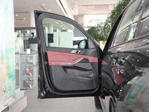 2019xDrive40i  M\b {λ܇T