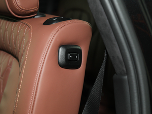 2019xDrive40i  M\(yn)(dng)b g