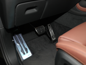 2019xDrive40i  M\b п؅^