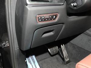 2019xDrive40i  M\b п؅^