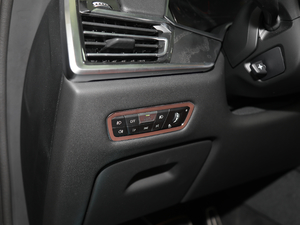 2019xDrive40i  M\b п؅^