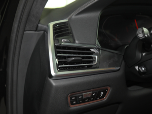 2019xDrive40i  M\b п؅^